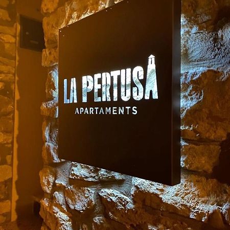 Apartaments La Pertusa 2O Corca  Kültér fotó