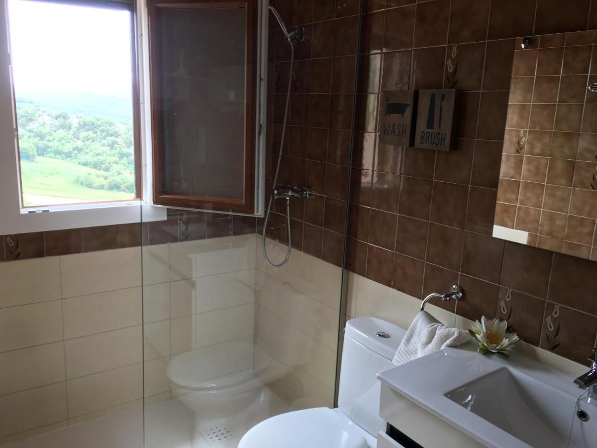 Apartaments La Pertusa 2O Corca  Kültér fotó